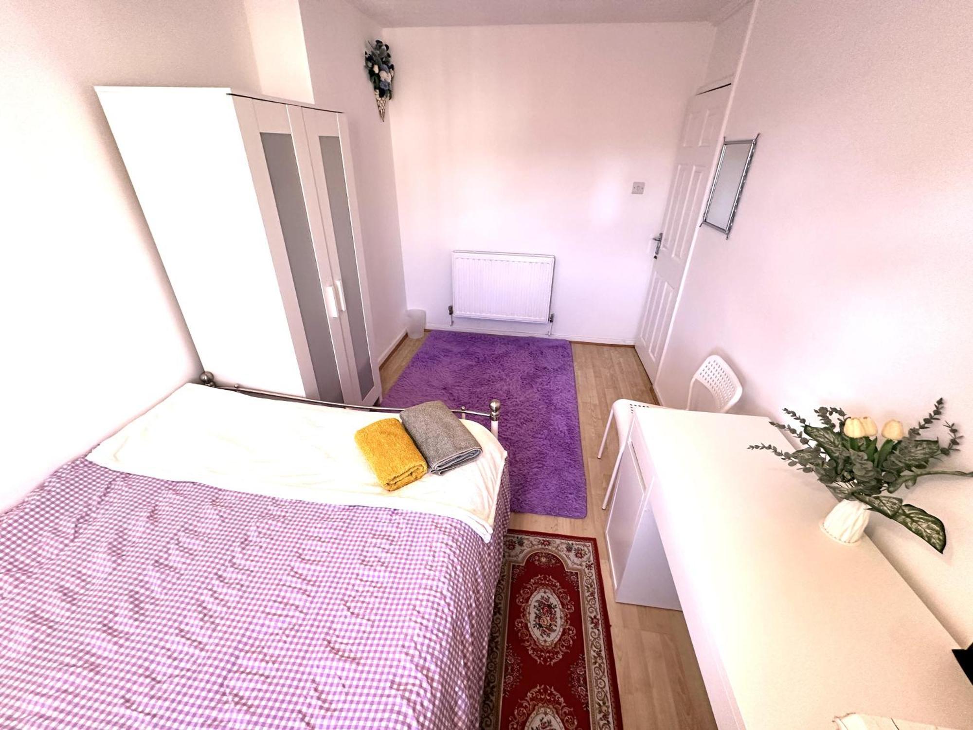 Excellent Double Rooms In Cheap Rate Around Central Лондон Экстерьер фото