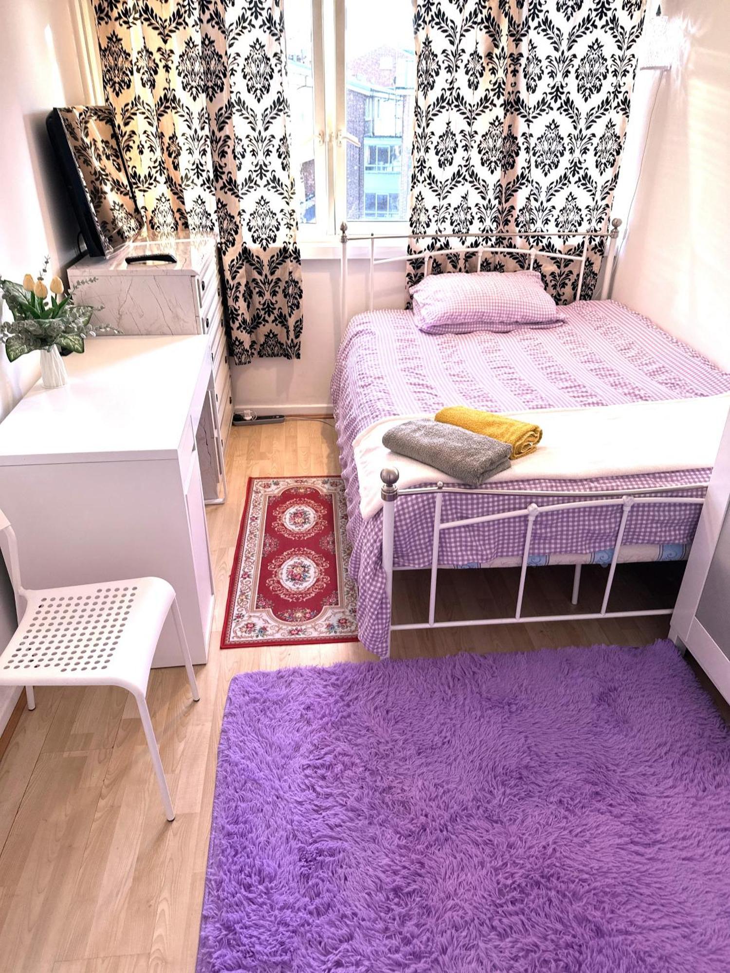 Excellent Double Rooms In Cheap Rate Around Central Лондон Экстерьер фото